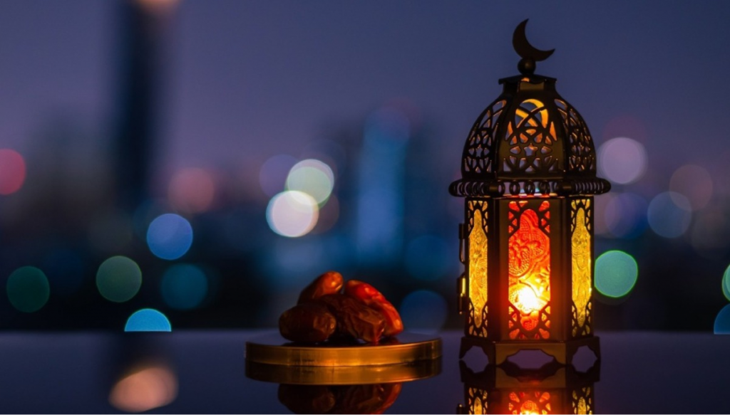 Ramadan lantaarn en dadels